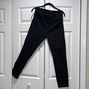 JBD skinny, stretch black jeans 🖤